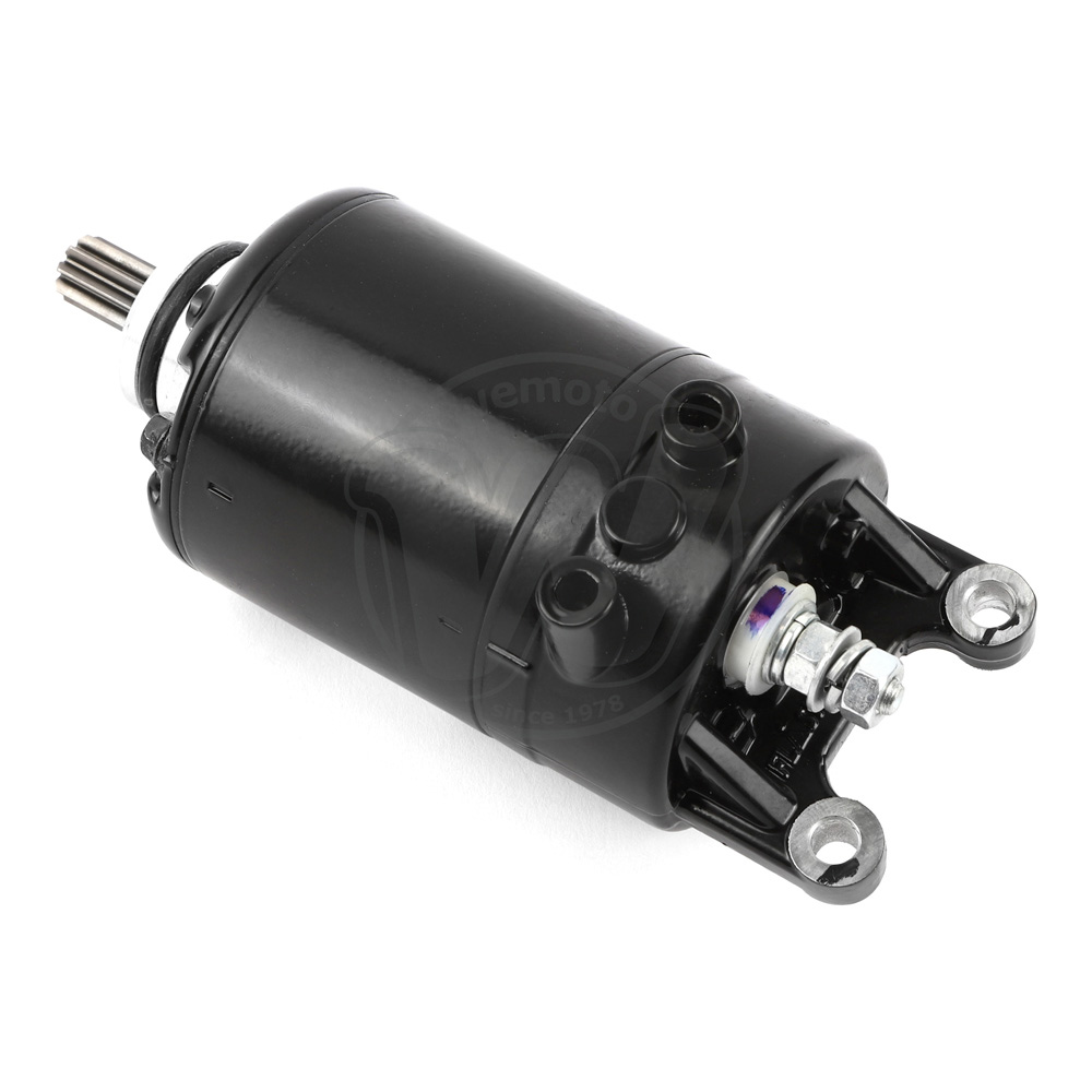 0RF5585_zzta9277 three.jpg